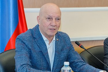 В поддержку молодых ученых